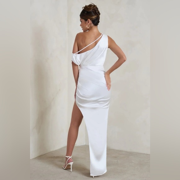 Club L London WHITE ASYMMETRICAL EXTREME SPLIT SATIN WEDDING DRESS FLOWY MAXI - Picture 2 of 7